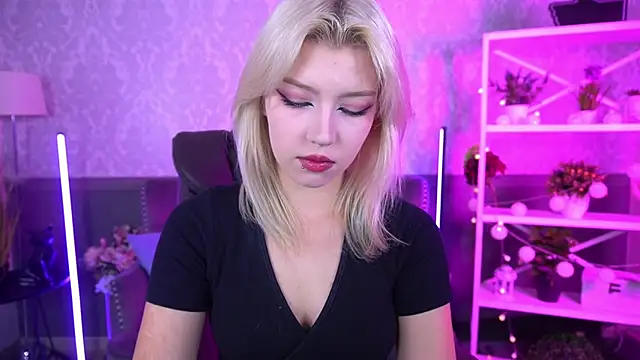 SelenaIris online show from September 15, 6:13 am