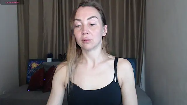 Kiss julli88I online show from March 17, 5:01 am