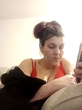 Snapshot of Curvy-Essex-Milf chatting on December 13, 7:53 pm Curvy-Essex-Milf online show from December 13, 7:53 pm