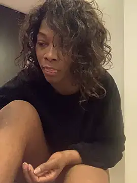 Nahomy gree online show from March 15, 8:15 am