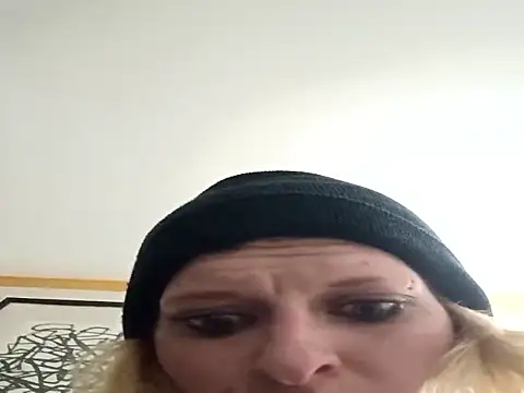 KITTYBOOBOOFUXX online show from October 20, 11:38 pm