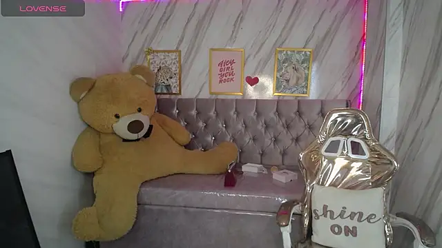  wendy b online show from March 8, 2:01 am