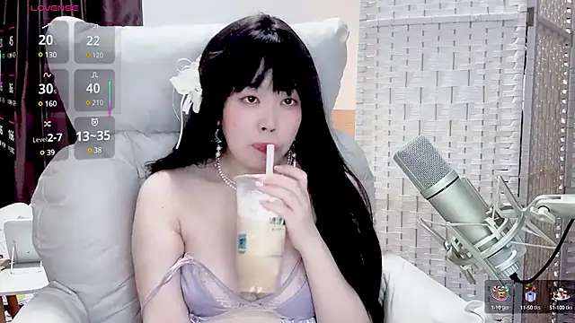 Cocobee online show from March 14, 1:46 pm