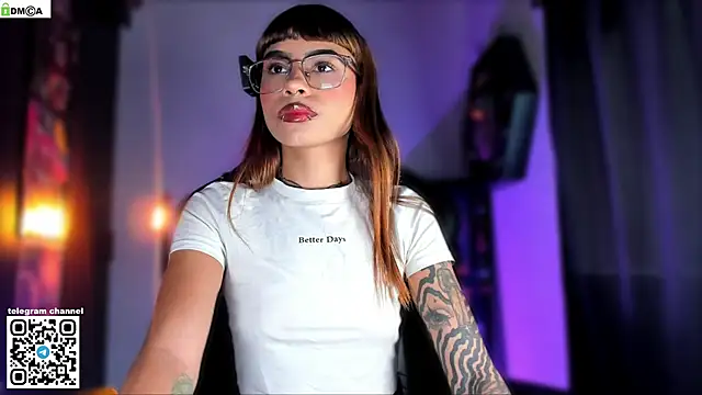 Snapshot of sofiafenty chatting on November 27, 6:10 pm sofiafenty online show from November 27, 6:10 pm