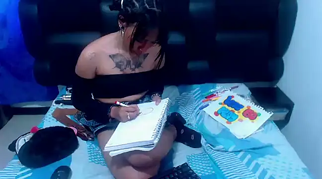 Snapshot of XxxReinaSexyBodyxxX777 chatting on March 10, 4:35 pm XxxReinaSexyBodyxxX777 online show from March 10, 4:35 pm