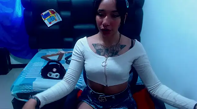 Snapshot of XxxReinaSexyBodyxxX777 chatting on March 15, 1:18 pm XxxReinaSexyBodyxxX777 online show from March 15, 1:18 pm