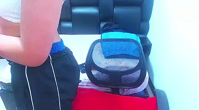 Snapshot of XxxReinaSexyBodyxxX777 chatting on March 19, 5:17 pm XxxReinaSexyBodyxxX777 online show from March 19, 5:17 pm