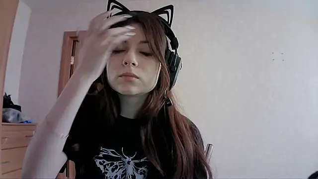 RendyDow online show from March 18, 7:19 am