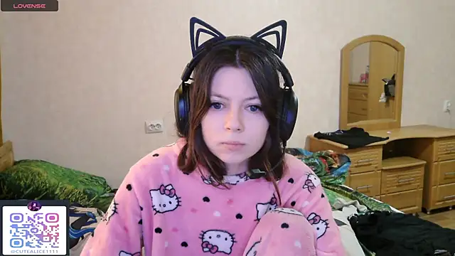 RendyDow online show from October 2, 7:37 am