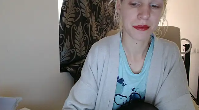 ElssaRush online show from March 16, 9:49 am