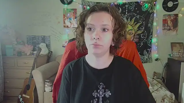 Snapshot of Lil_foxxx chatting on September 23, 11:13 am Lil foxxx online show from September 23, 11:13 am