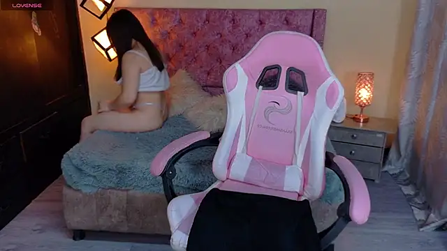 Snapshot of sweet__thang chatting on October 25, 5:26 am sweet thang online show from October 25, 5:26 am