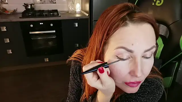 emlana online show from March 9, 12:10 am