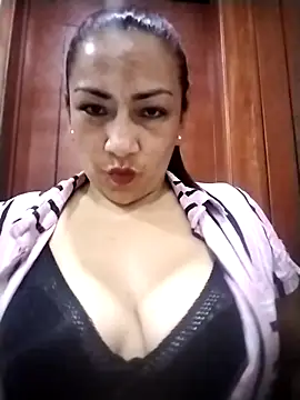 Snapshot of Carlasm- chatting on October 3, 10:18 pm Carlasm- online show from October 3, 10:18 pm