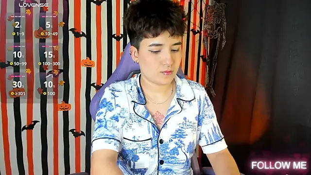 Snapshot of emma_cute7 chatting on October 15, 3:28 am emma cute7 online show from October 15, 3:28 am