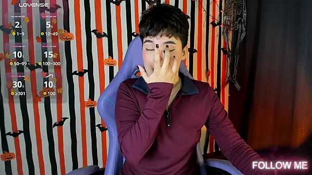 Snapshot of emma_cute7 chatting on October 22, 4:02 am emma cute7 online show from October 22, 4:02 am