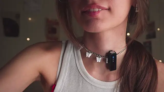 Snapshot of EditaBails chatting on October 15, 7:03 pm EditaBails online show from October 15, 7:03 pm