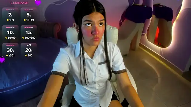 auroracute02 online show from September 27, 1:38 pm