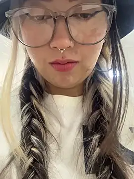 VictoriaGerard Pink online show from October 16, 4:41 pm