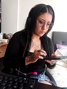 DaniPoison online show from October 17, 5:59 pm