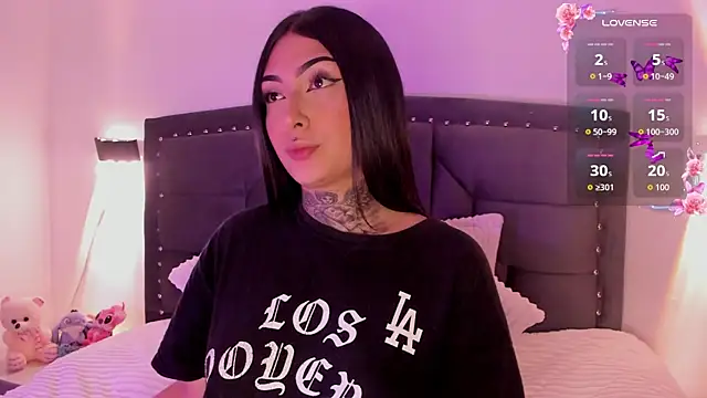 Lilith Thompson online show from October 10, 5:06 am