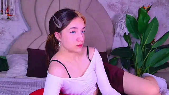 Gia Riccardo online show from September 20, 5:52 am