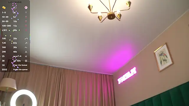 Snapshot of Sweet_Jealousy chatting on October 6, 9:07 am Sweet Jealousy online show from October 6, 9:07 am