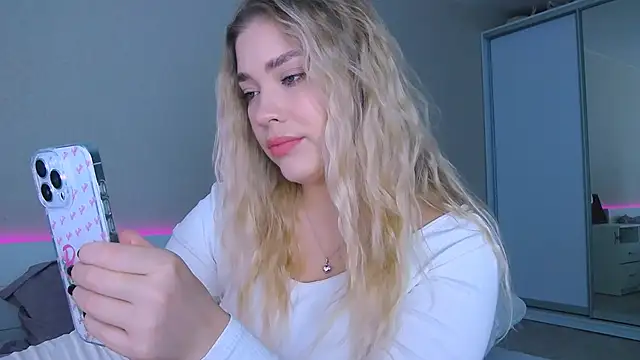 DIANAxxxDIAMOND online show from October 1, 7:36 am