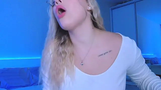 DIANAxxxDIAMOND online show from October 4, 7:17 am