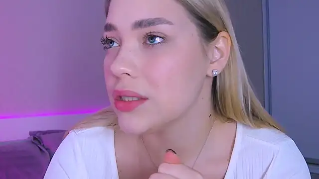 DIANAxxxDIAMOND online show from November 3, 10:05 am