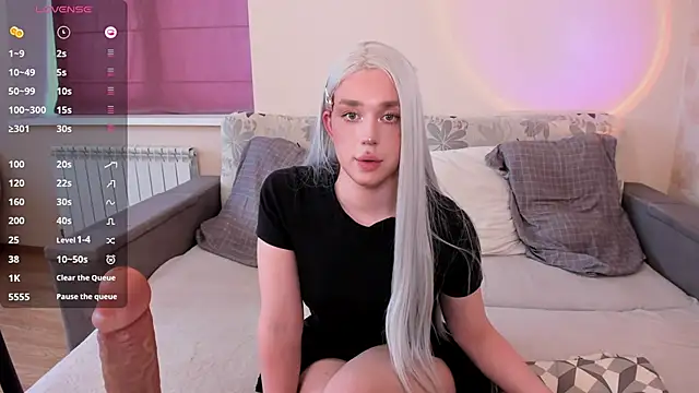 Hentailove20 online show from September 27, 12:21 pm