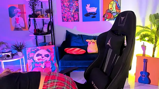 Snapshot of SarahAlluring chatting on October 10, 12:04 pm SarahAlluring online show from October 10, 12:04 pm