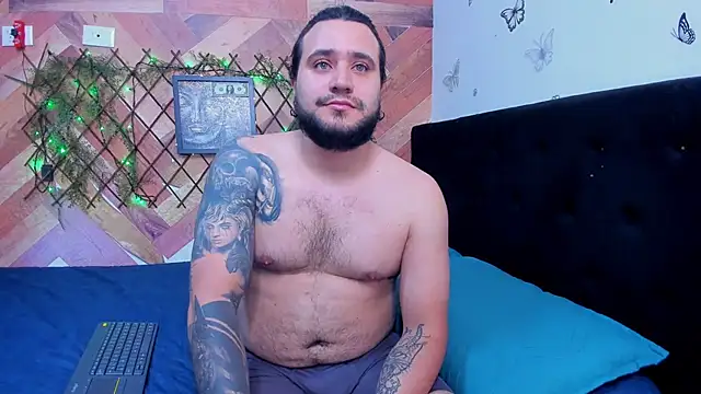 EmilyandChristianTattoos online show from November 6, 11:15 pm