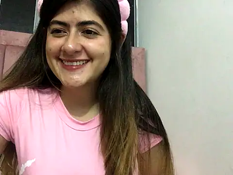 skyler1195 online show from October 17, 3:20 am