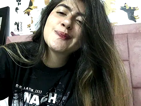 skyler1195 online show from November 22, 1:04 am