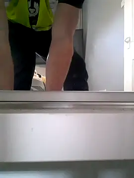 Snapshot of Nick-Ox chatting on October 25, 10:34 am Nick-Ox online show from October 25, 10:34 am