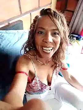 Snapshot of Lady_Lolla11 chatting on October 5, 3:10 pm Lady Lolla11 online show from October 5, 3:10 pm