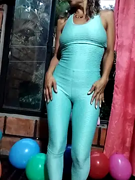 Snapshot of Lady_Lolla11 chatting on October 11, 10:41 pm Lady Lolla11 online show from October 11, 10:41 pm