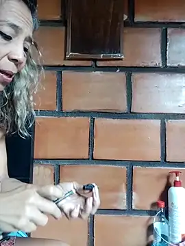 Snapshot of Lady_Lolla11 chatting on October 12, 3:44 pm Lady Lolla11 online show from October 12, 3:44 pm