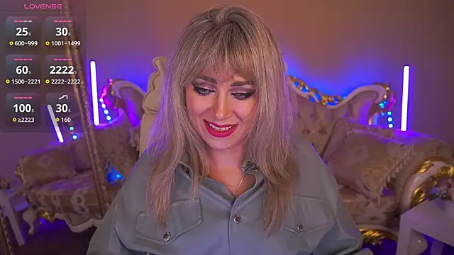 CandyLadyyy online show from September 28, 8:25 pm