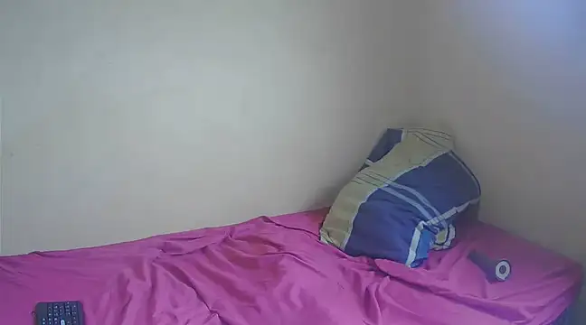 EbonyAlphaBitch online show from March 14, 10:18 am