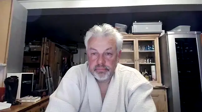 Berg Boy online show from March 18, 7:53 pm