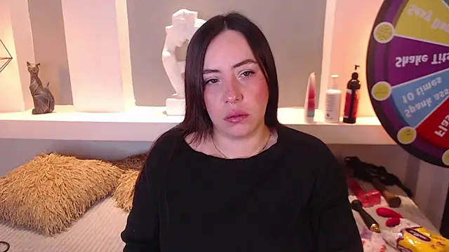 Snapshot of milu_w4llace chatting on March 17, 8:51 pm milu w4llace online show from March 17, 8:51 pm