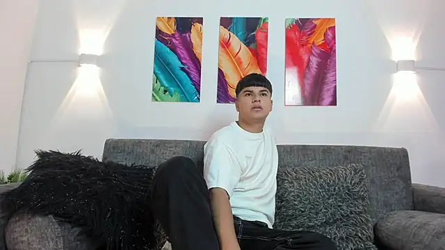 MathewAdams online show from March 19, 7:17 pm