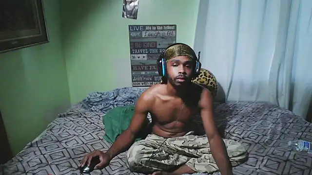 Snapshot of anthonyroth chatting on September 25, 12:42 pm anthonyroth online show from September 25, 12:42 pm