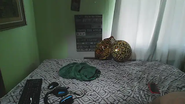 Snapshot of anthonyroth chatting on September 30, 4:56 pm anthonyroth online show from September 30, 4:56 pm