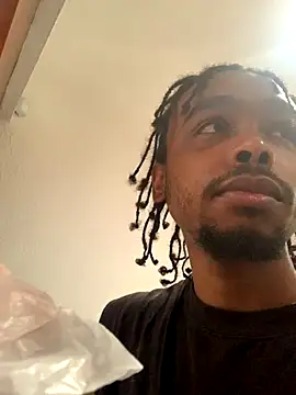 Snapshot of anthonyroth chatting on October 25, 11:21 pm anthonyroth online show from October 25, 11:21 pm