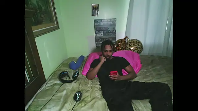 Snapshot of anthonyroth chatting on November 14, 9:02 pm anthonyroth online show from November 14, 9:02 pm