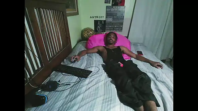 Snapshot of anthonyroth chatting on November 19, 4:56 am anthonyroth online show from November 19, 4:56 am