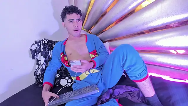 LucasCarterr  online show from March 13, 1:21 am